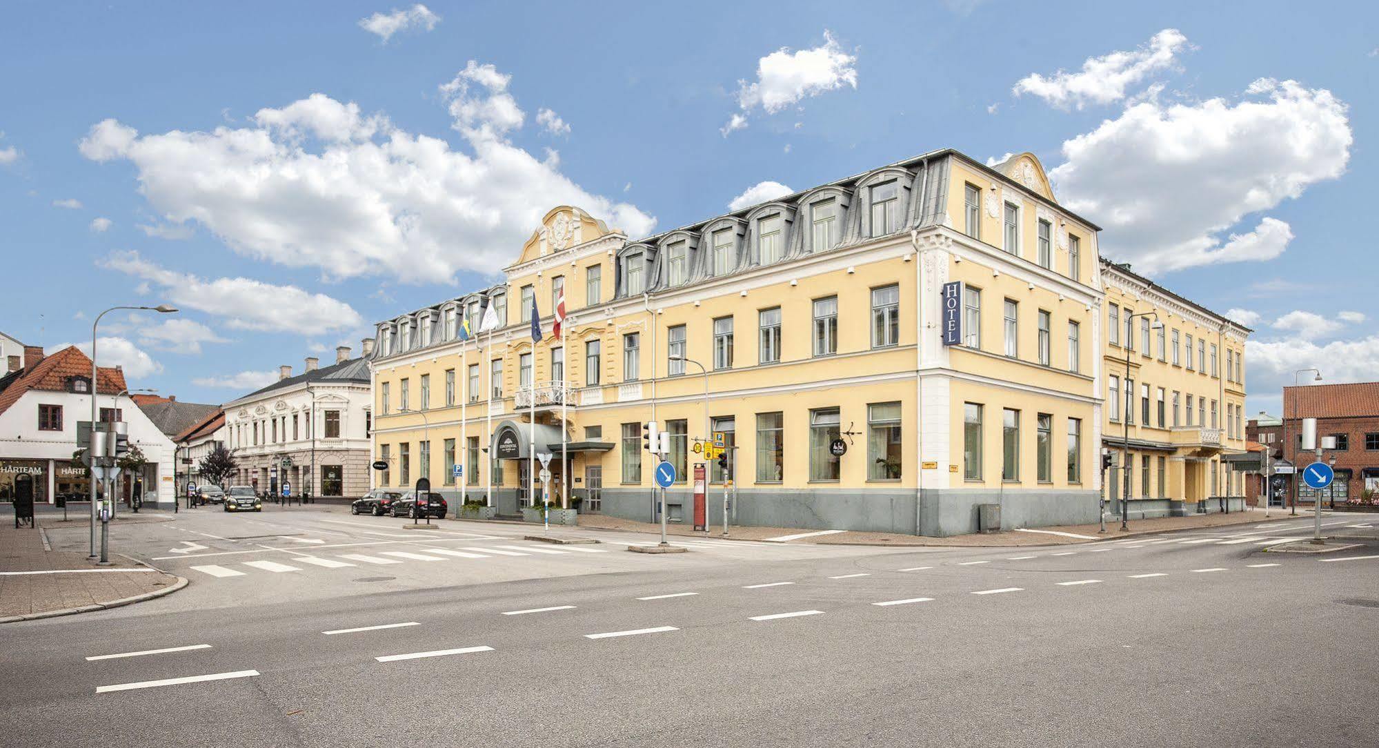 Continental Du Sud Hotel Истад Екстериор снимка